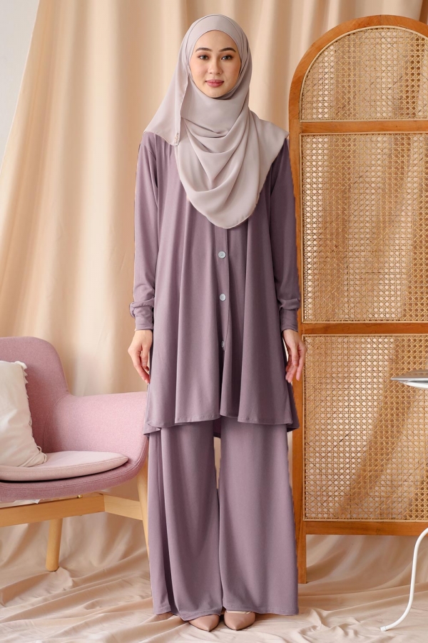 Ratu Balqis - Warm Grey